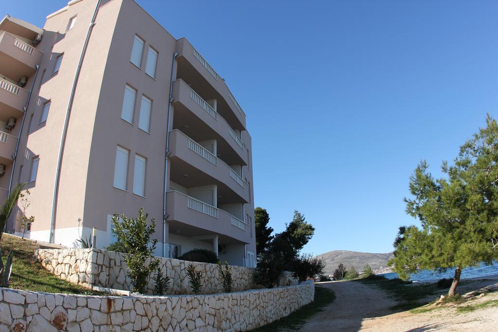 Apartments Villa Plaza Trogir Eksteriør billede