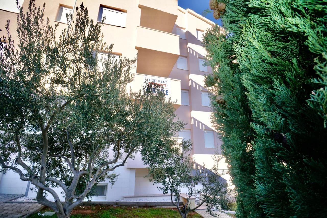 Apartments Villa Plaza Trogir Eksteriør billede