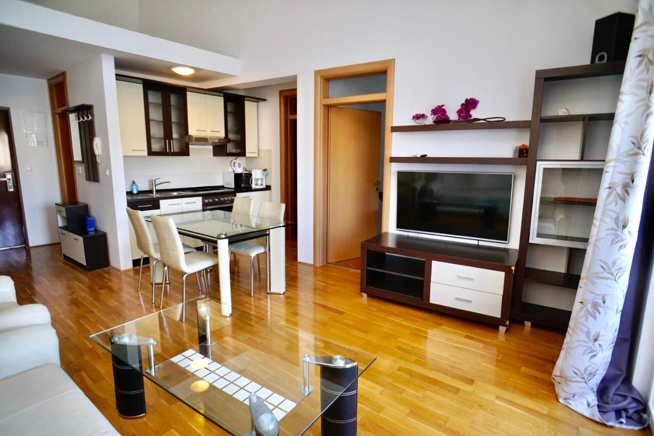 Apartments Villa Plaza Trogir Eksteriør billede