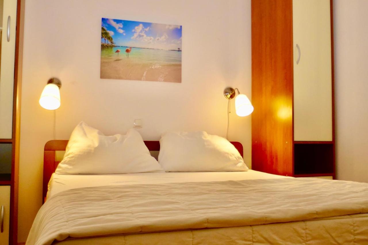 Apartments Villa Plaza Trogir Eksteriør billede