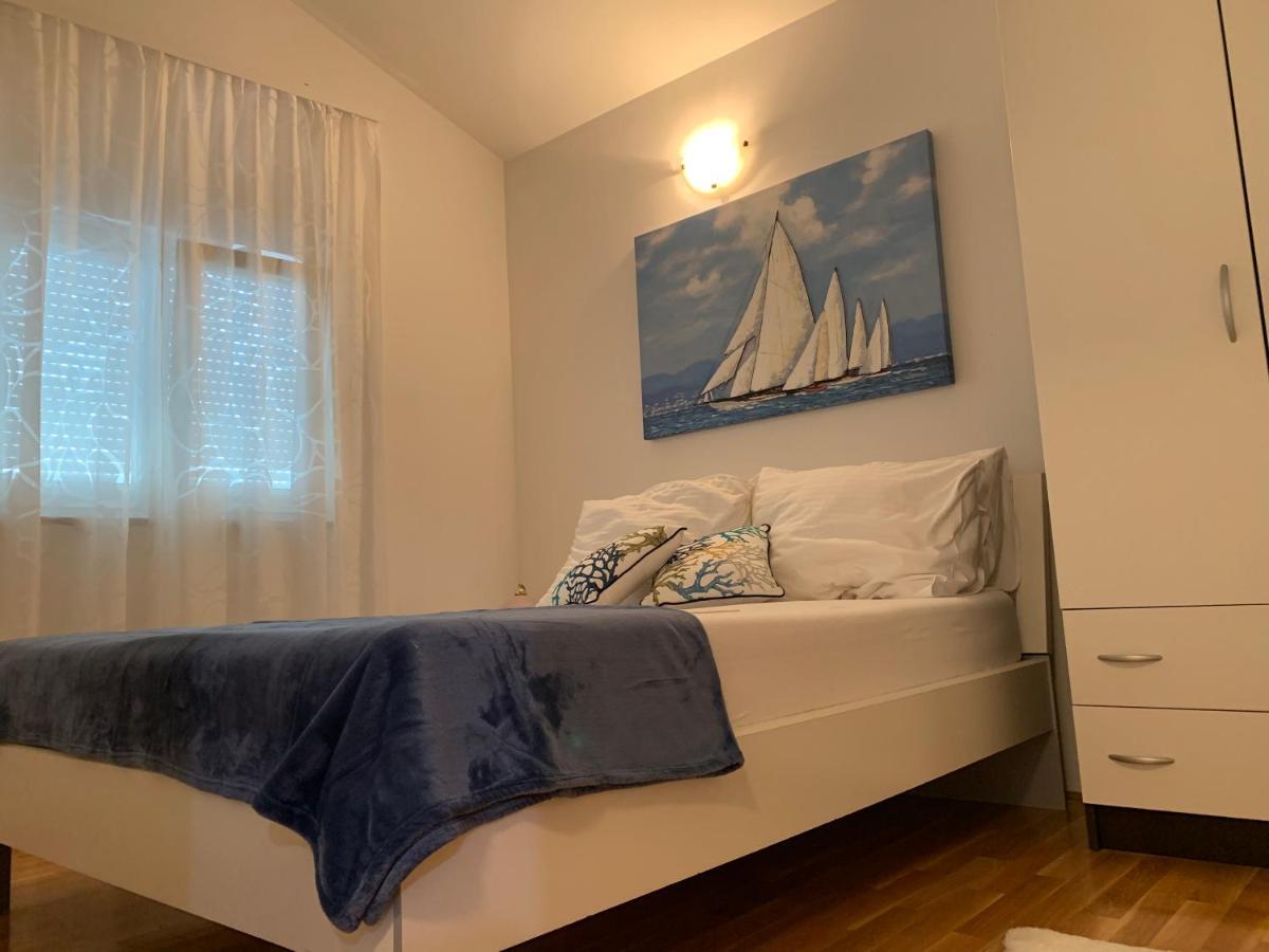 Apartments Villa Plaza Trogir Eksteriør billede