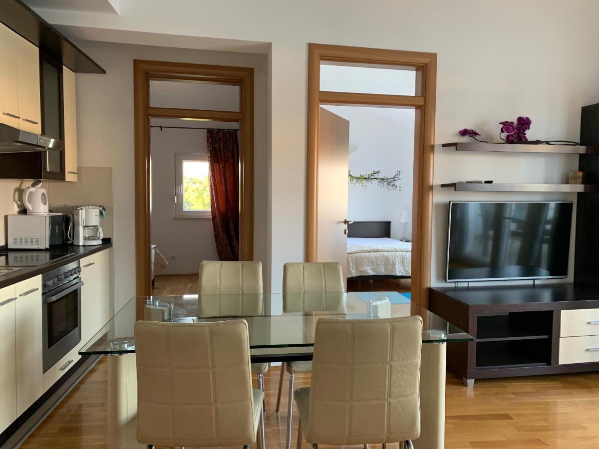 Apartments Villa Plaza Trogir Eksteriør billede