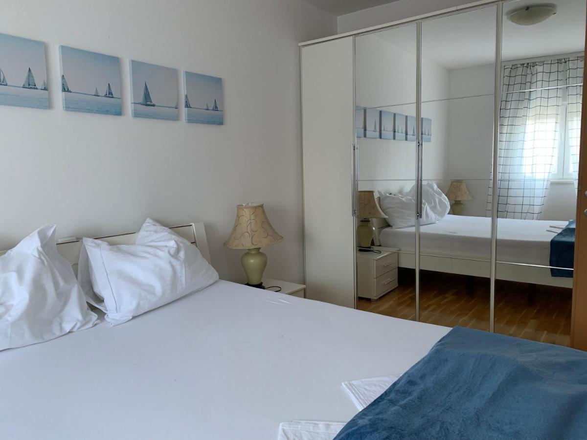 Apartments Villa Plaza Trogir Eksteriør billede